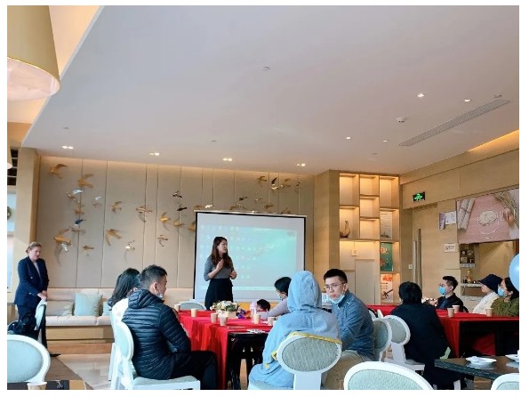 多语言学习免费讲座精彩回顾，校长与宝妈亲切分享早教知识2
